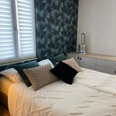 Сasa de vacaciones Maison Familiale Avec Piscine Privative *
