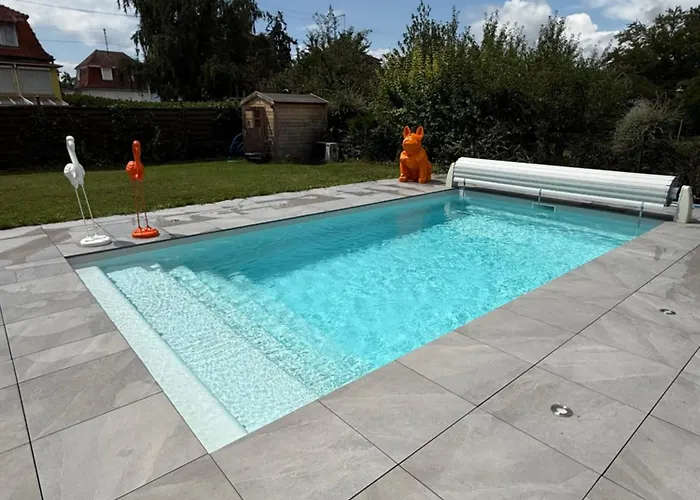 Сasa de vacaciones Maison Familiale Avec Piscine Privative *