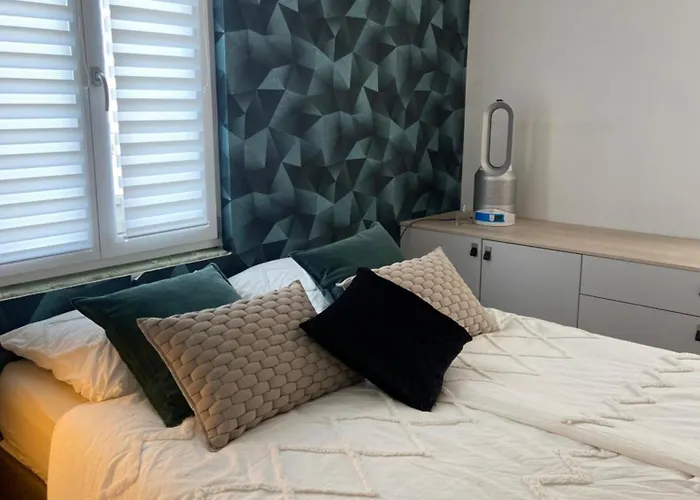 Сasa de vacaciones Maison Familiale Avec Piscine Privative *